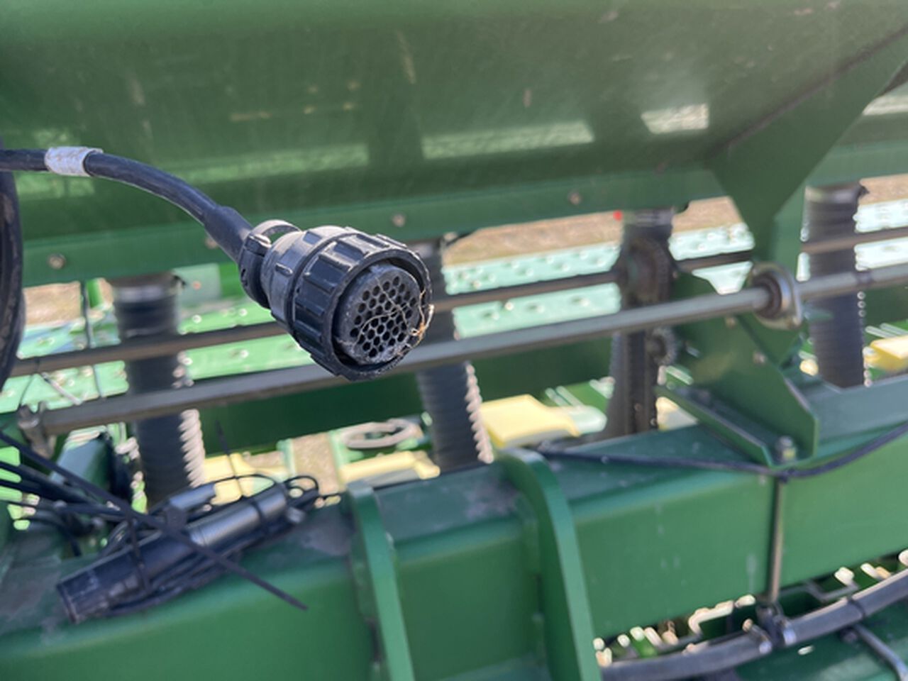 2001 1535 - 428515,  image number 6