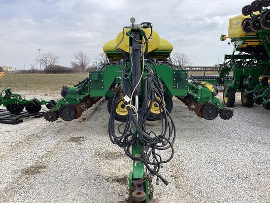 2013 DB60 - 414983,  image number 1