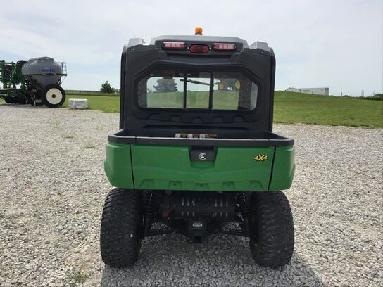 2016 XUV 590I - 437657,  image number 4