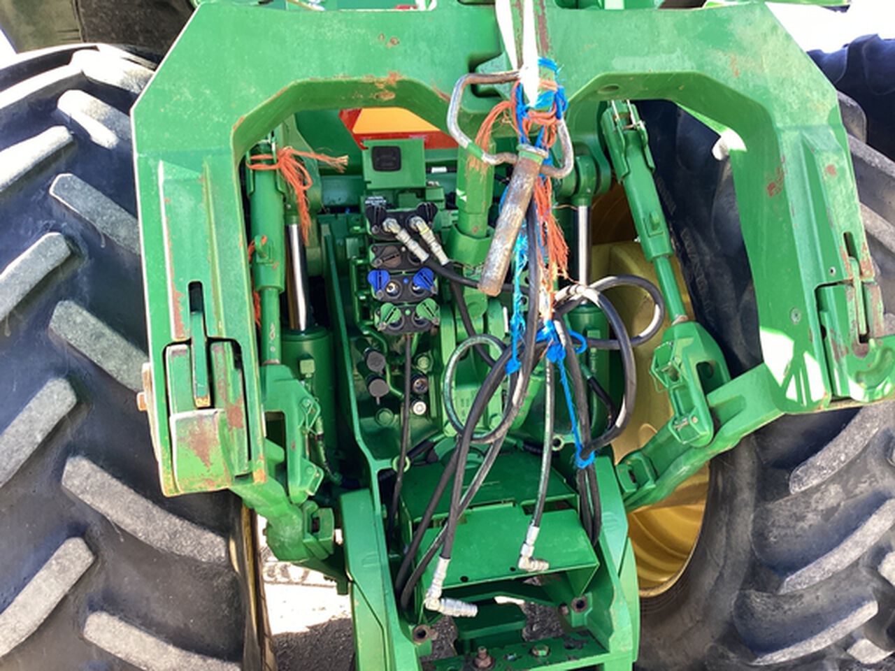 2012 8335R - 442843,  image number 13