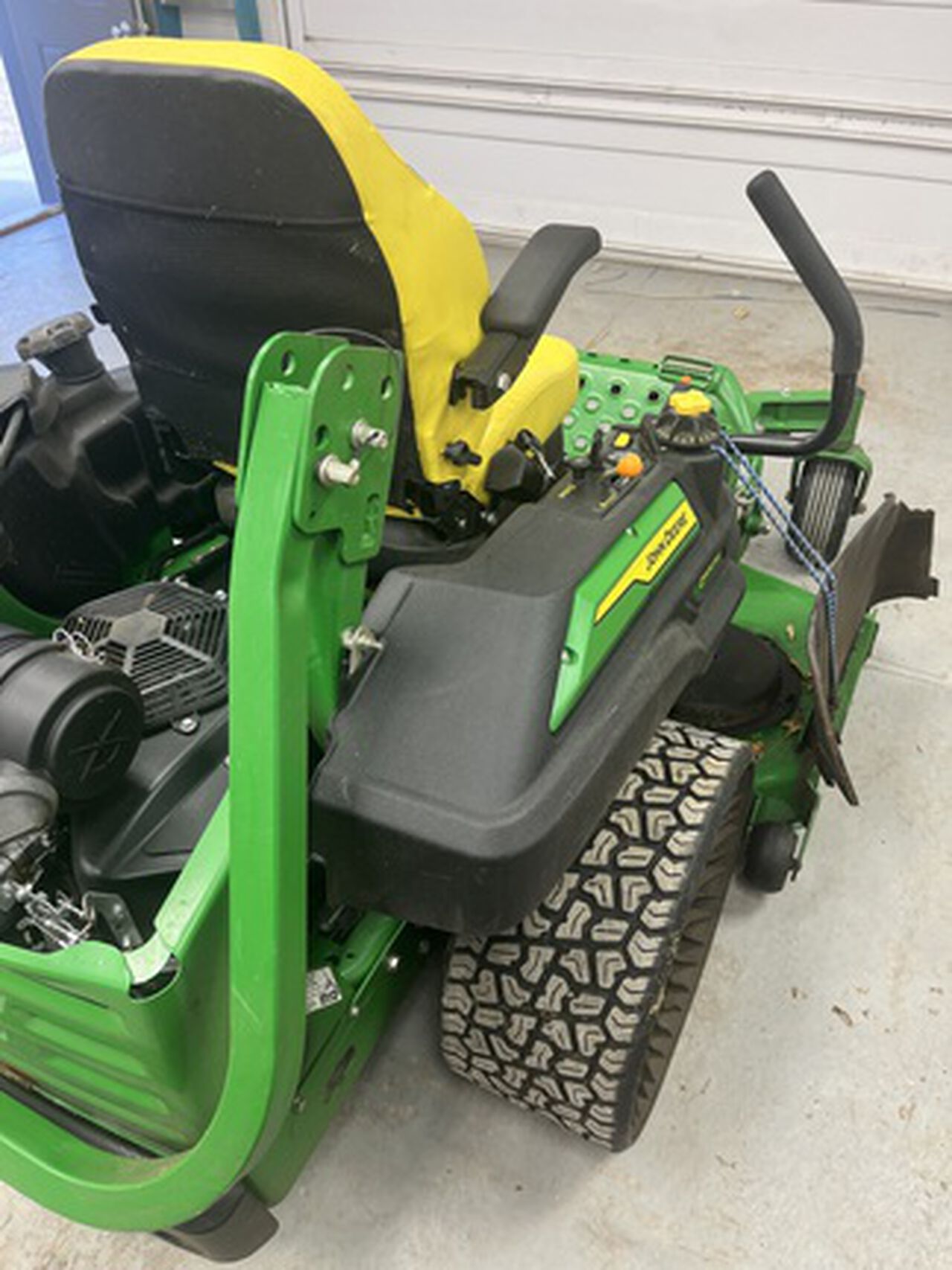 2024 Z930M - 444389,  image number 3