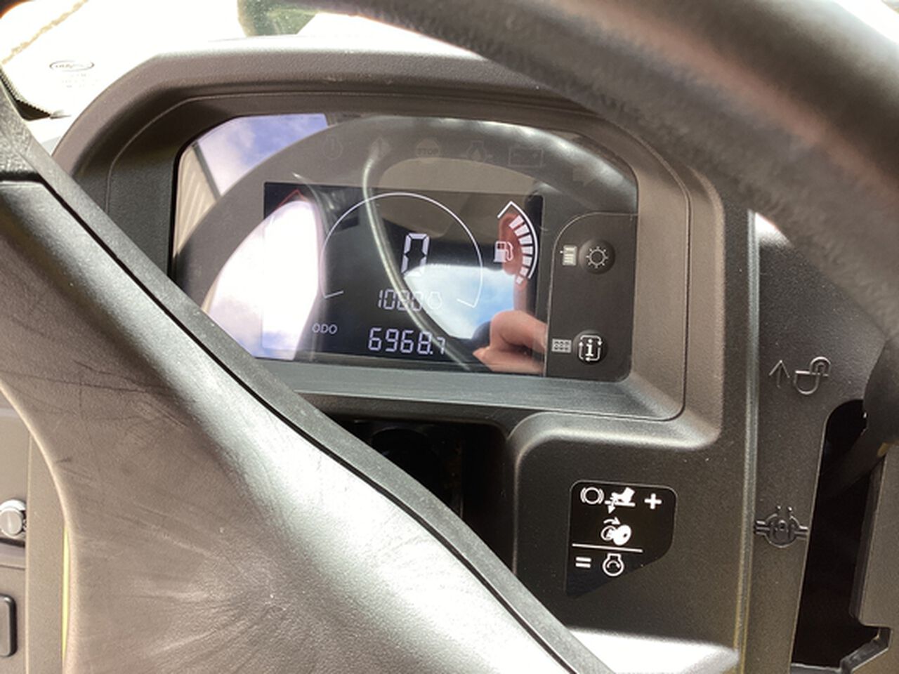 2019 XUV 835M - 446515,  image number 10