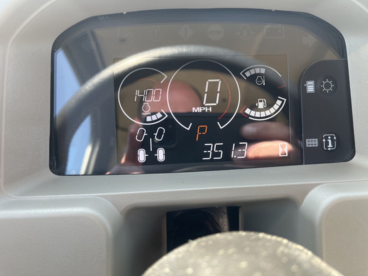 2022 XUV 835R - 413285,  image number 8