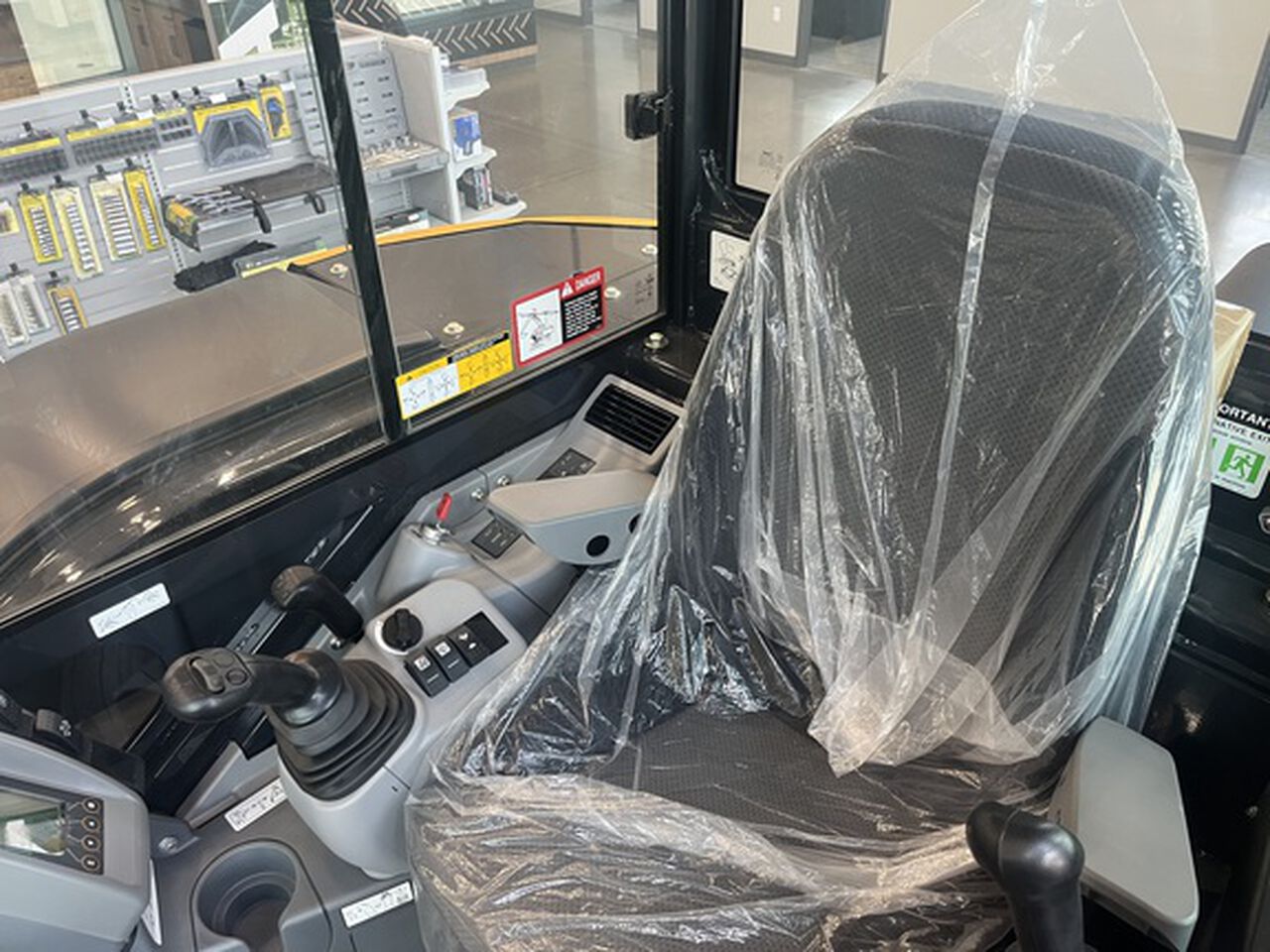 2024 60 P - 426207,  image number 5