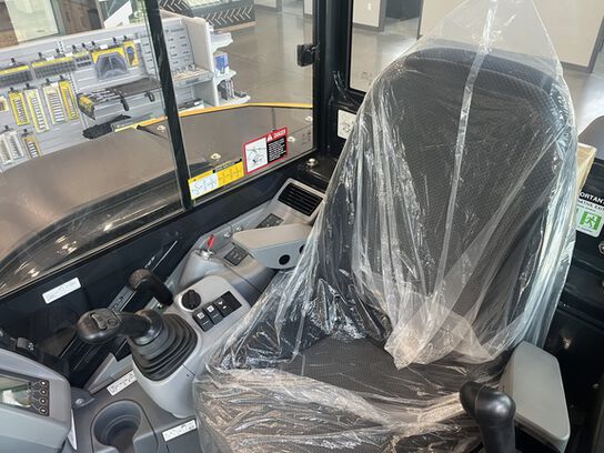 2024 60 P - 426207,  image number 5