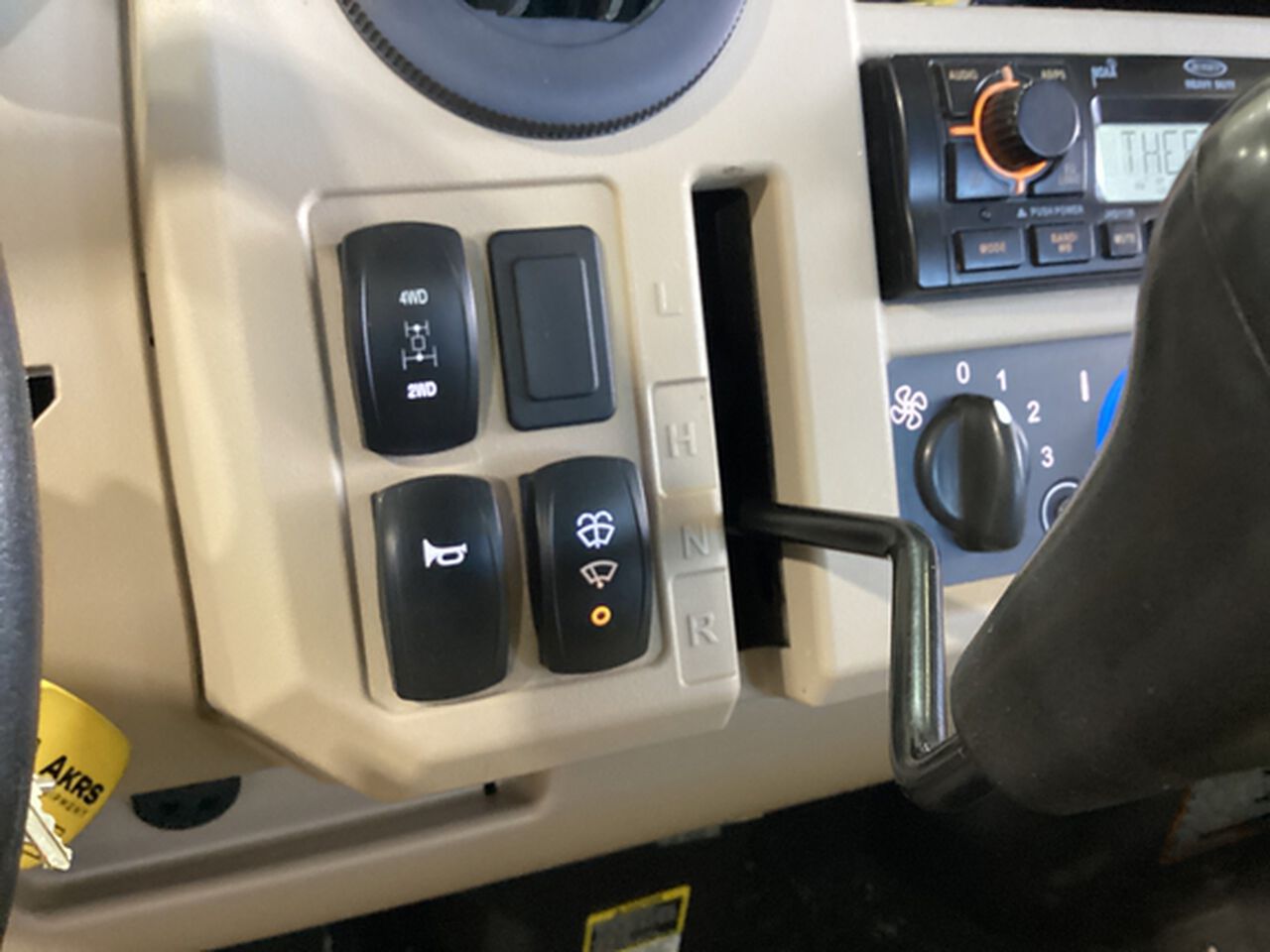 2020 XUV 835R - 430012,  image number 14