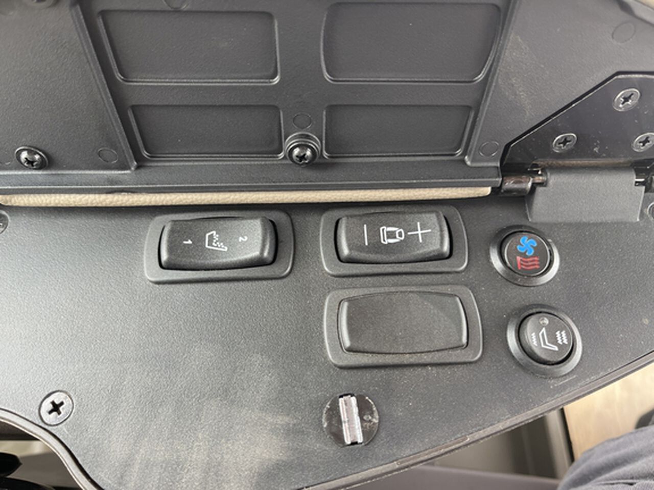 2024 8RX 410 - 435493,  image number 13