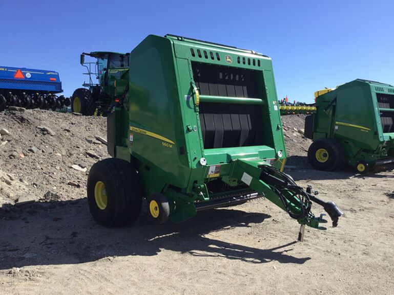 2019 560M - 421157, 