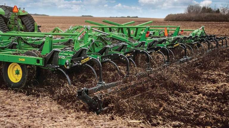 2430 Chisel Plow, 
