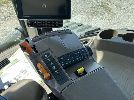 2015 8345RT - 441599,  image number 11