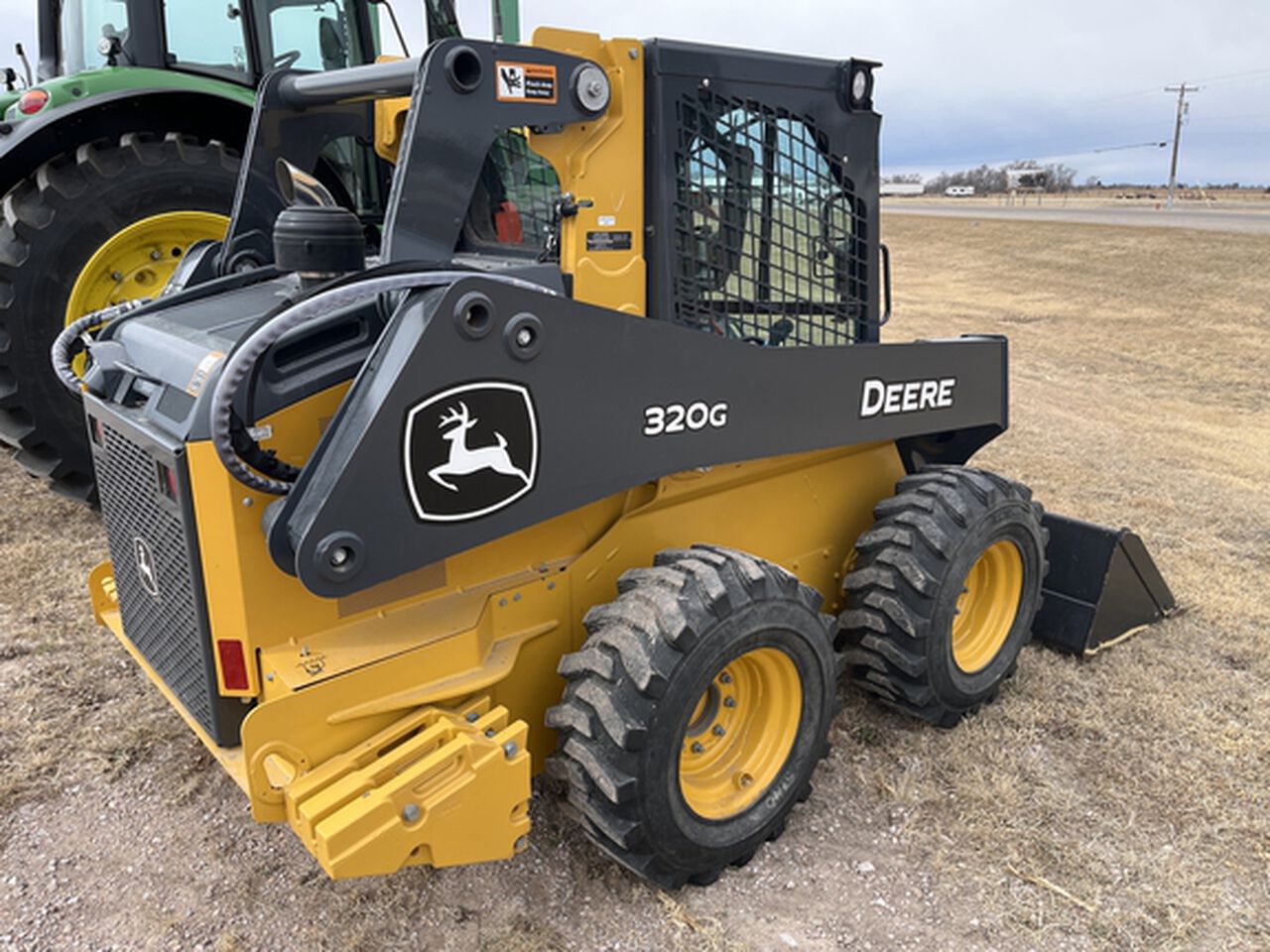 2023 320G - 441333,  image number 4