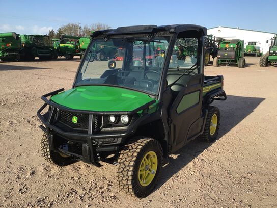 2023 XUV 835M - 412559,  image number 2