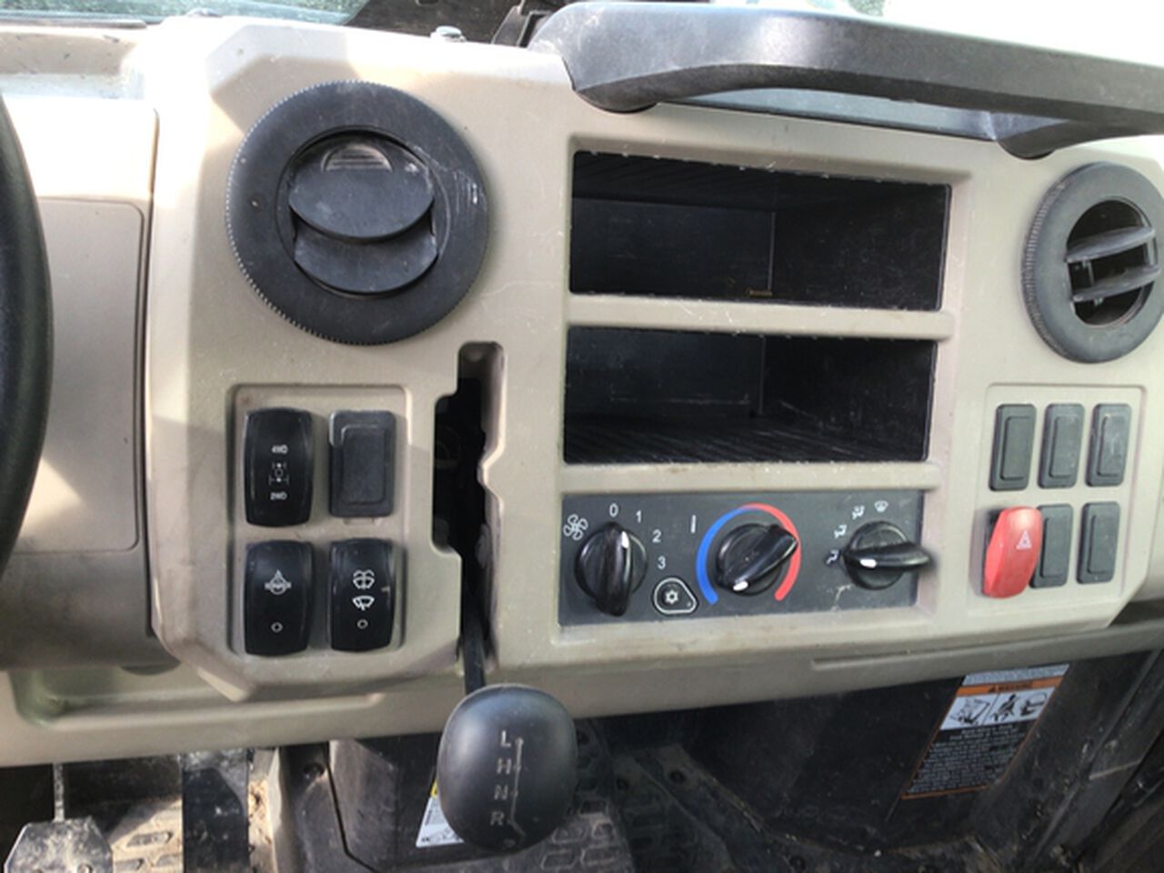 2023 XUV 835R - 444971,  image number 8