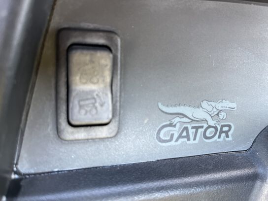 2013 XUV 825I GREEN - 433247,  image number 5