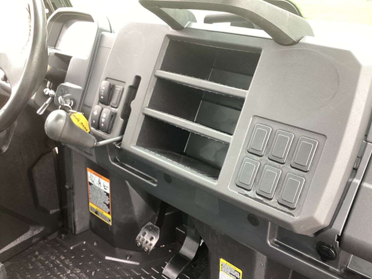 2024 XUV835M - 429708,  image number 14