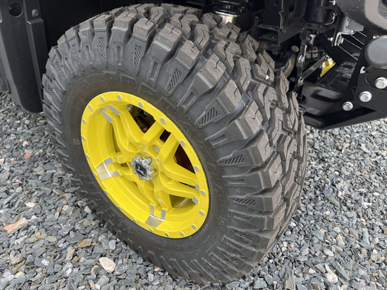2026 XUV 845R - 441351,  image number 17