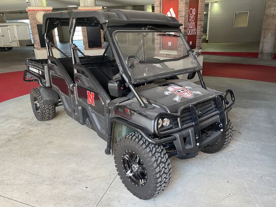 2023 XUV 825M S4 - 411818,  image number 2