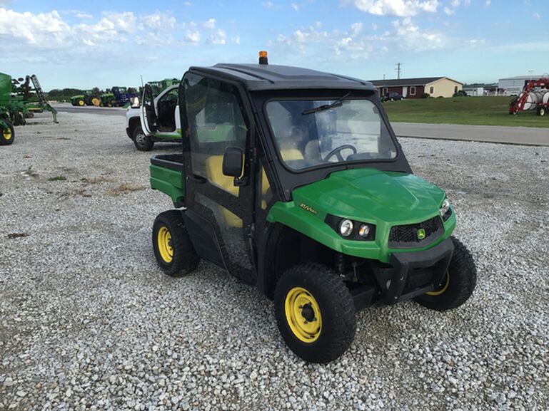 2016 XUV 590I - 437657, 