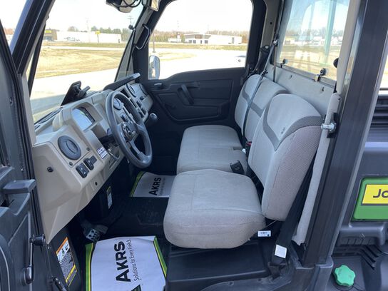 2023 XUV 865R - 444543,  image number 8