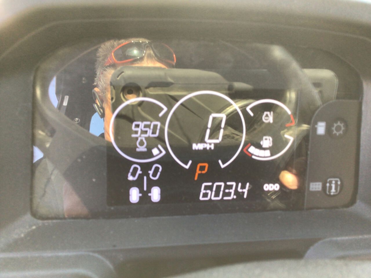 2023 XUV 835M - 412559,  image number 10