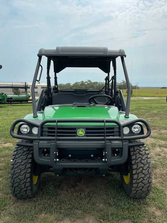 2023 XUV 825M S4 - 419432,  image number 10