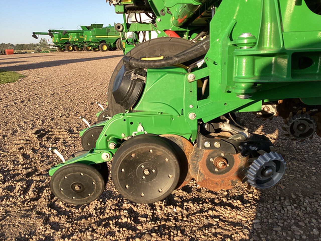 2023 1795 - 433950,  image number 25