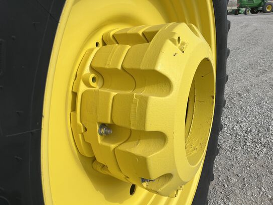 2017 8370R - 441497,  image number 24