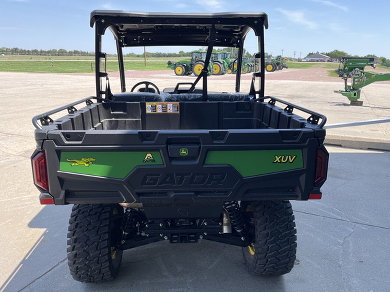 2026 XUV 845M - 441445,  image number 4