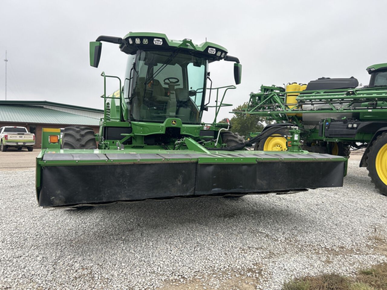 2025 W235R - 442127,  image number 4