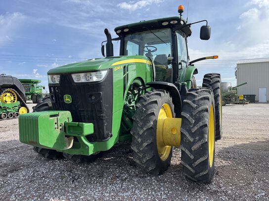 2016 8245R - 438969,  image number 1