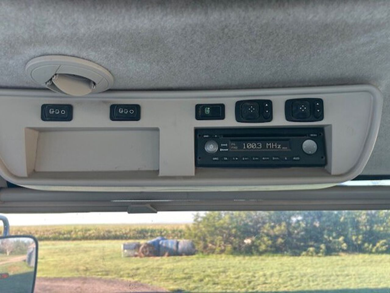 2017 8370R - 441497,  image number 12