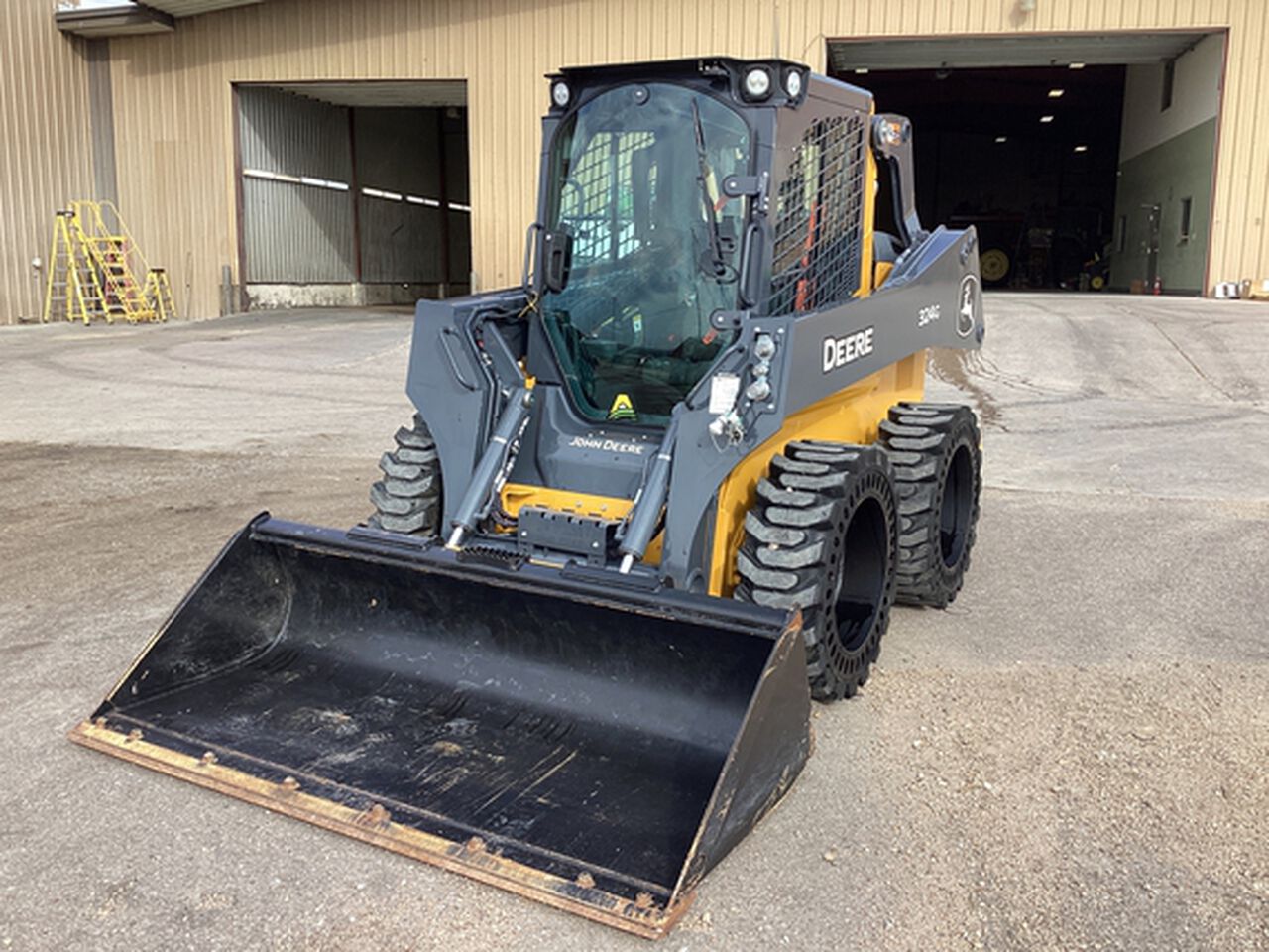 2024 324G - 440308,  image number 2