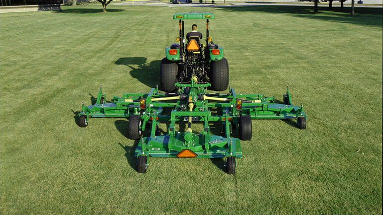 FM21 Series Flex-Wing Grooming Mowers, 