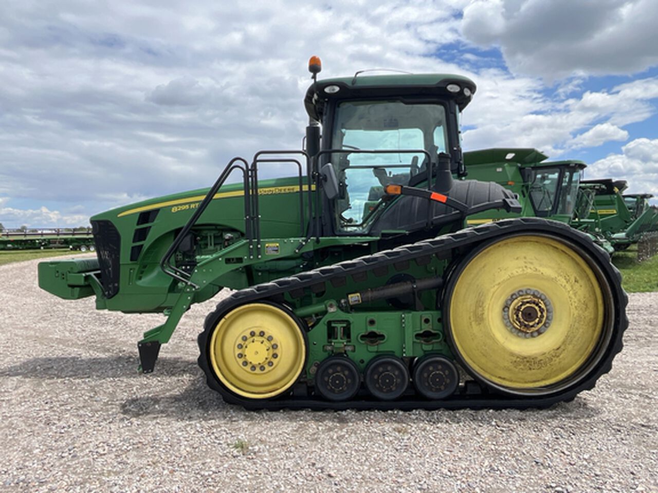 2010 8295RT - 439915,  image number 6