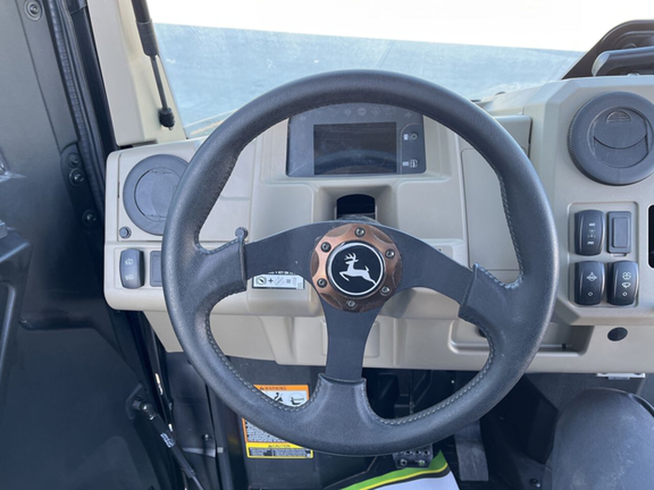 2023 XUV 865R - 444543,  image number 10