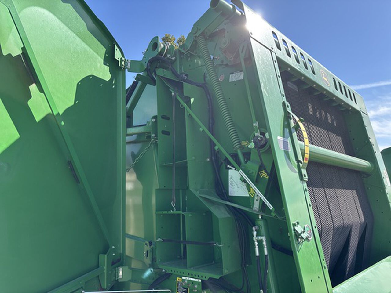 2019 560M - 448613,  image number 6