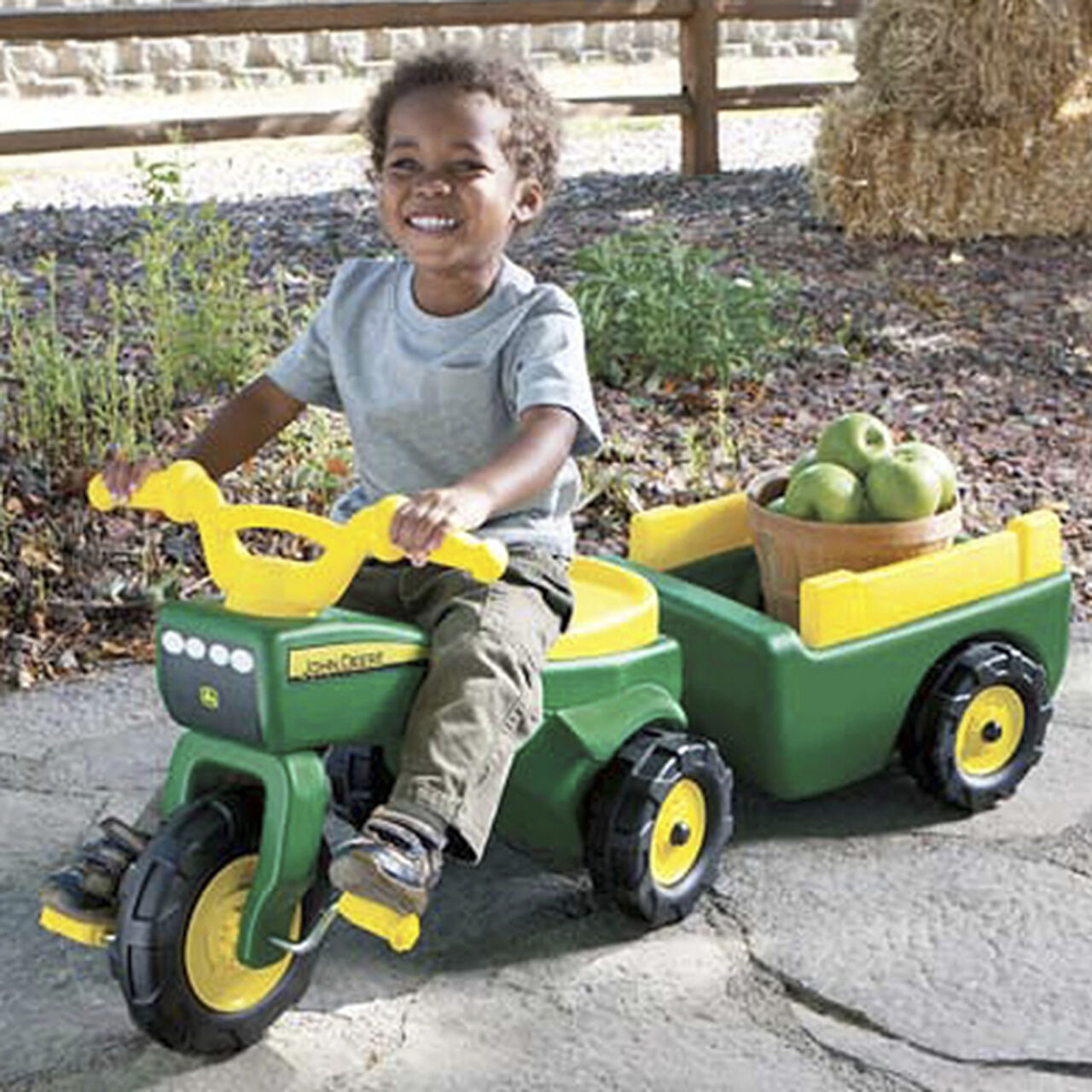 Trike and Wagon Set - TBEK46088,  image number 0