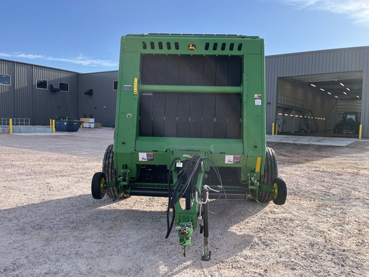 2018 560M - 444204,  image number 1