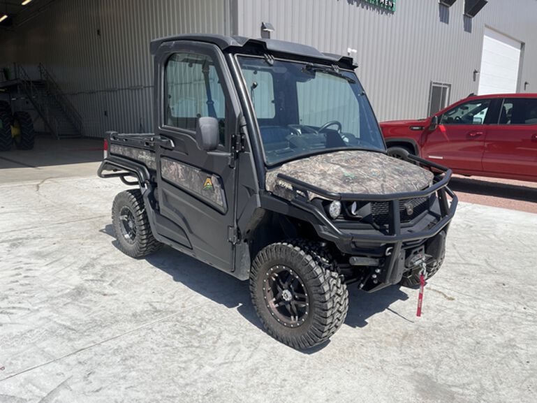 2023 XUV835M - 412941, 