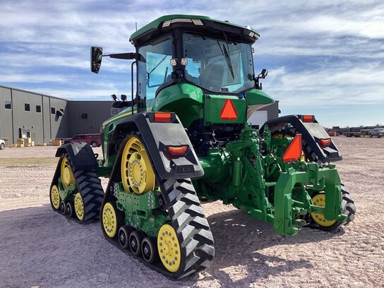 2024 8RX 410 - 442068,  image number 3