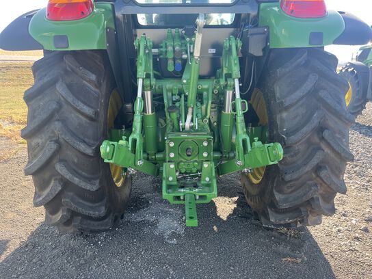 2024 5075M - 427063,  image number 4