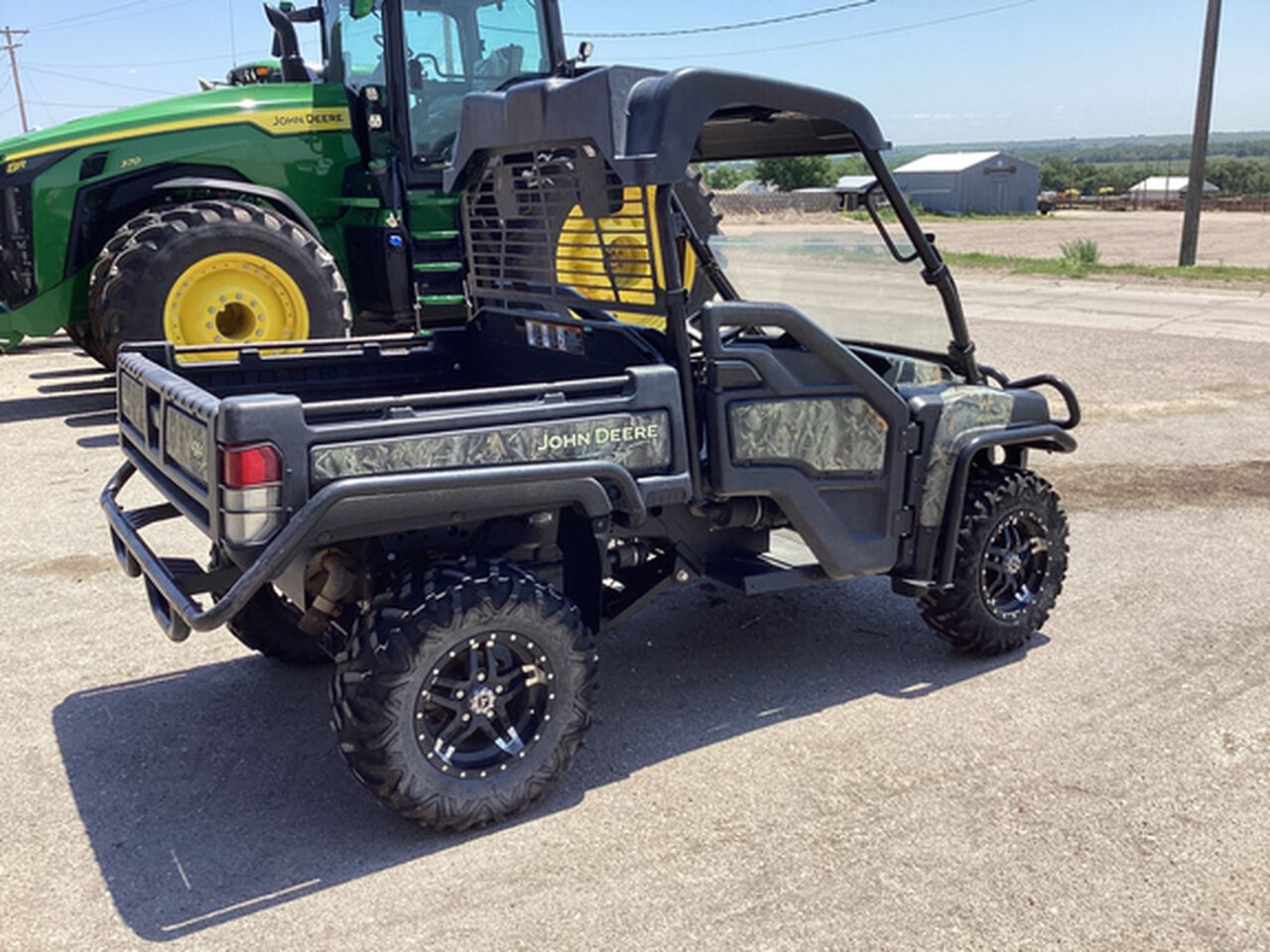 2017 XUV 825M - 446256,  image number 6