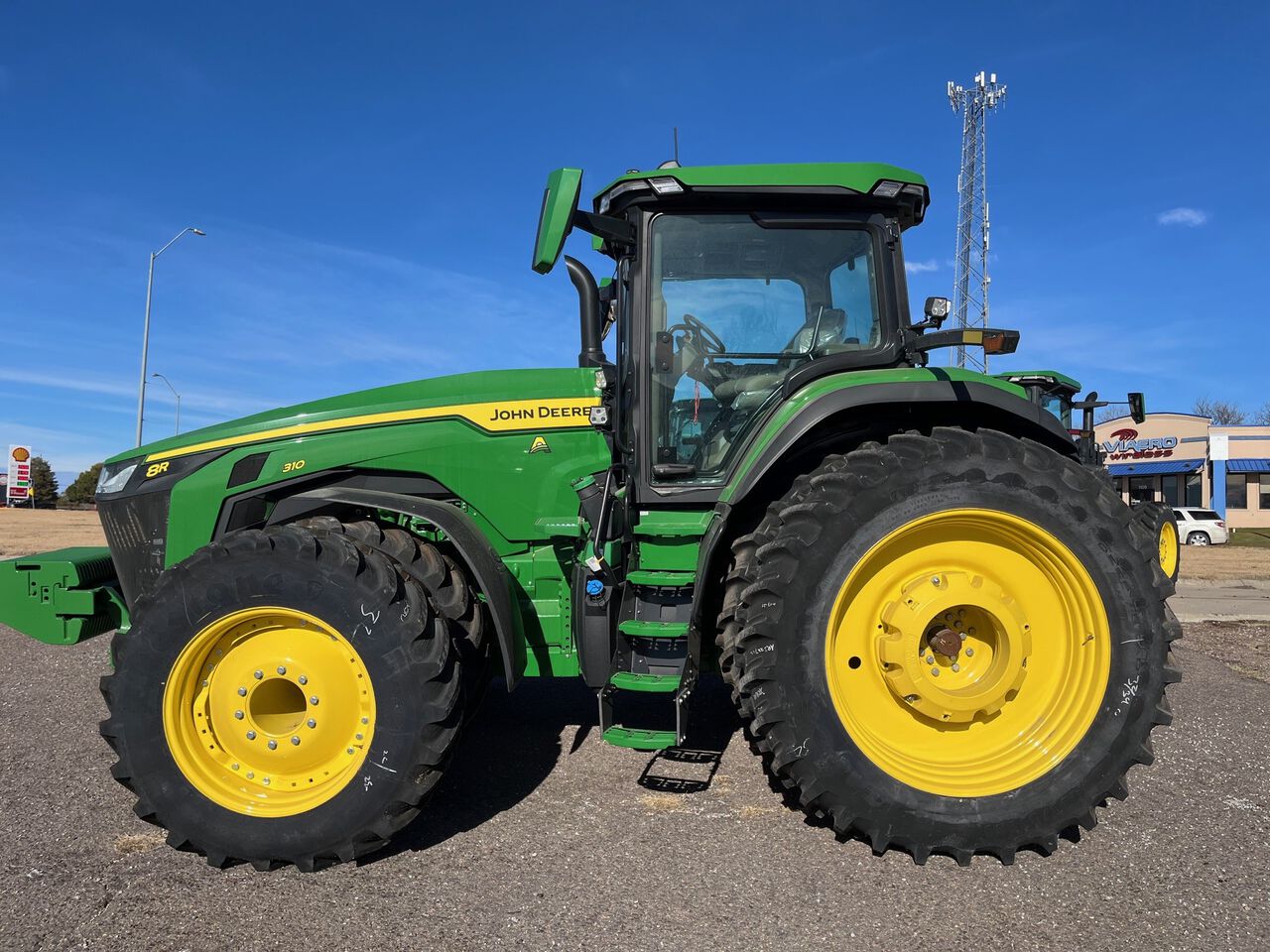 2025 8R 310 - 434718,  image number 3