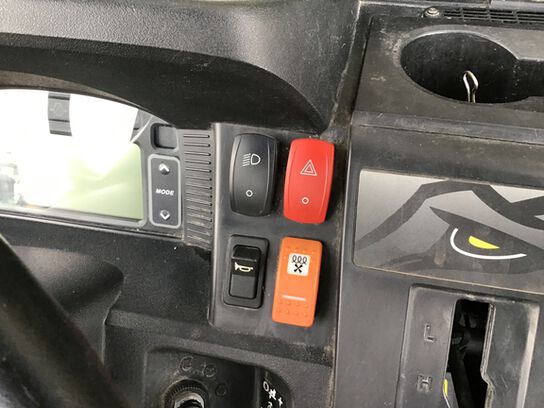 2016 XUV 590I - 437657,  image number 13