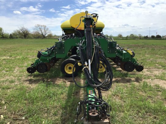 2013 DB60 - 414983,  image number 1