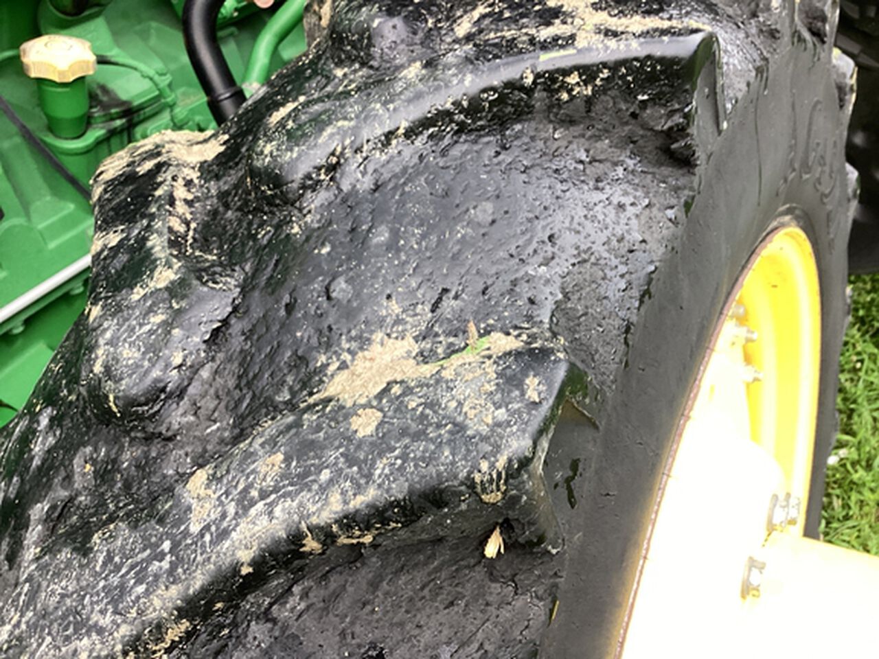 2012 8335R - 440418,  image number 29