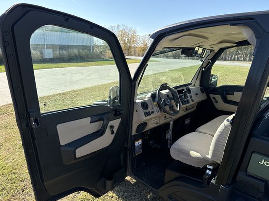 2020 XUV 835R - 430012,  image number 9