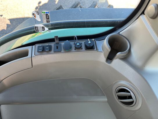 2025 8R 310 - 434718,  image number 11