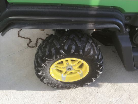 2020 XUV 835R - 441204,  image number 14