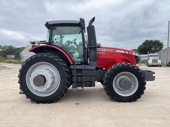 2011 8670 - 440764,  image number 6